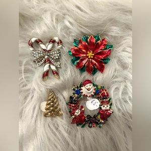 VTG Christmas🎄Brooches - 4